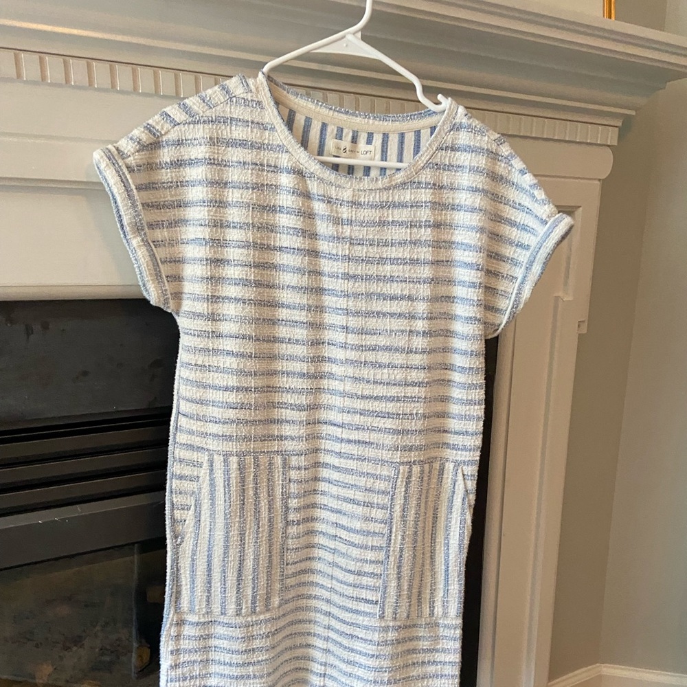 Great Ann Taylor Loft dress! Size extra small.